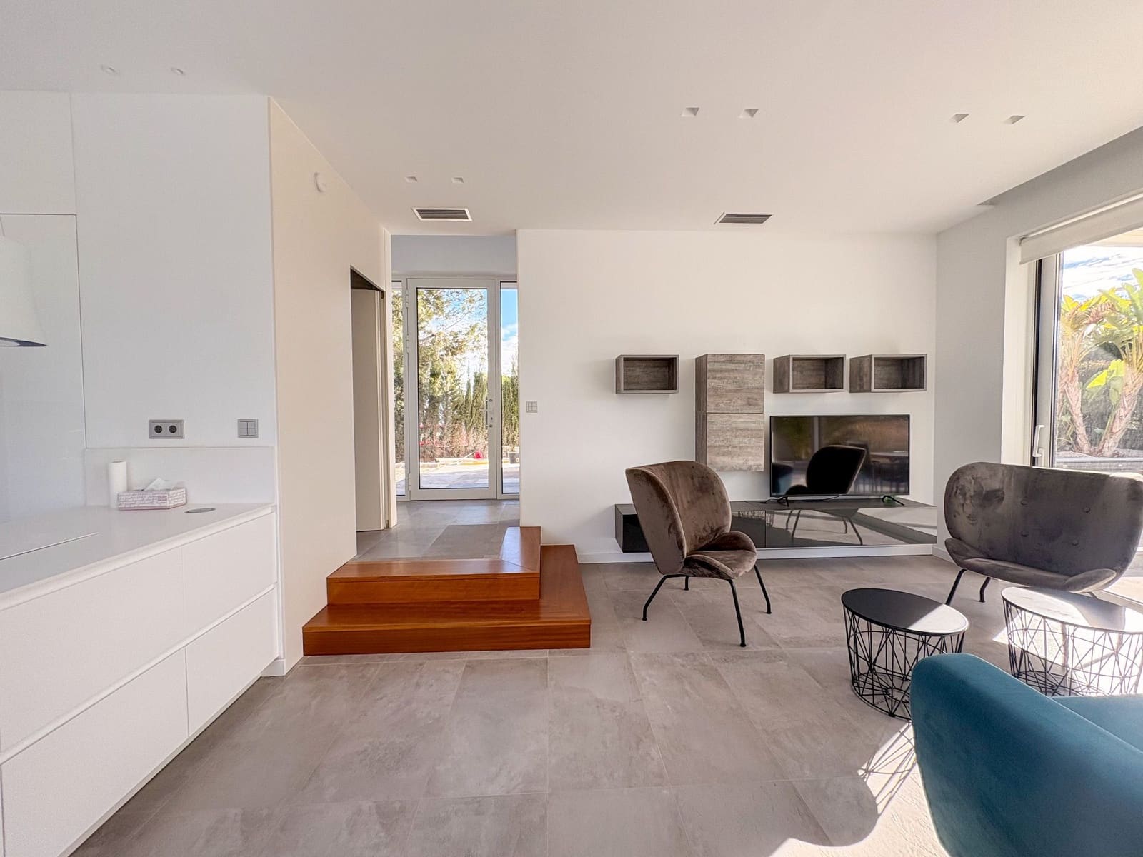 3 soverom Villa til leie i Orihuela Costa med svømmebasseng garasje - € 3 250 (Ref: 9518431)