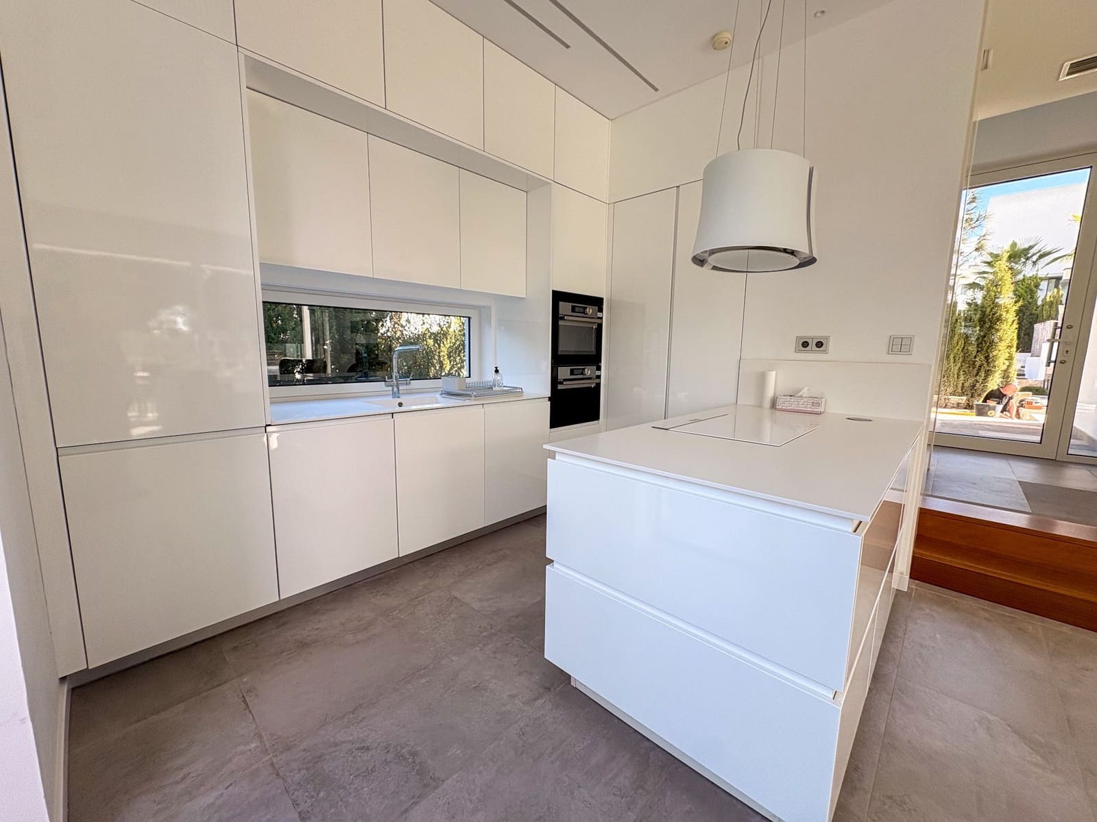 3 soverom Villa til leie i Orihuela Costa med svømmebasseng garasje - € 3 250 (Ref: 9518431)