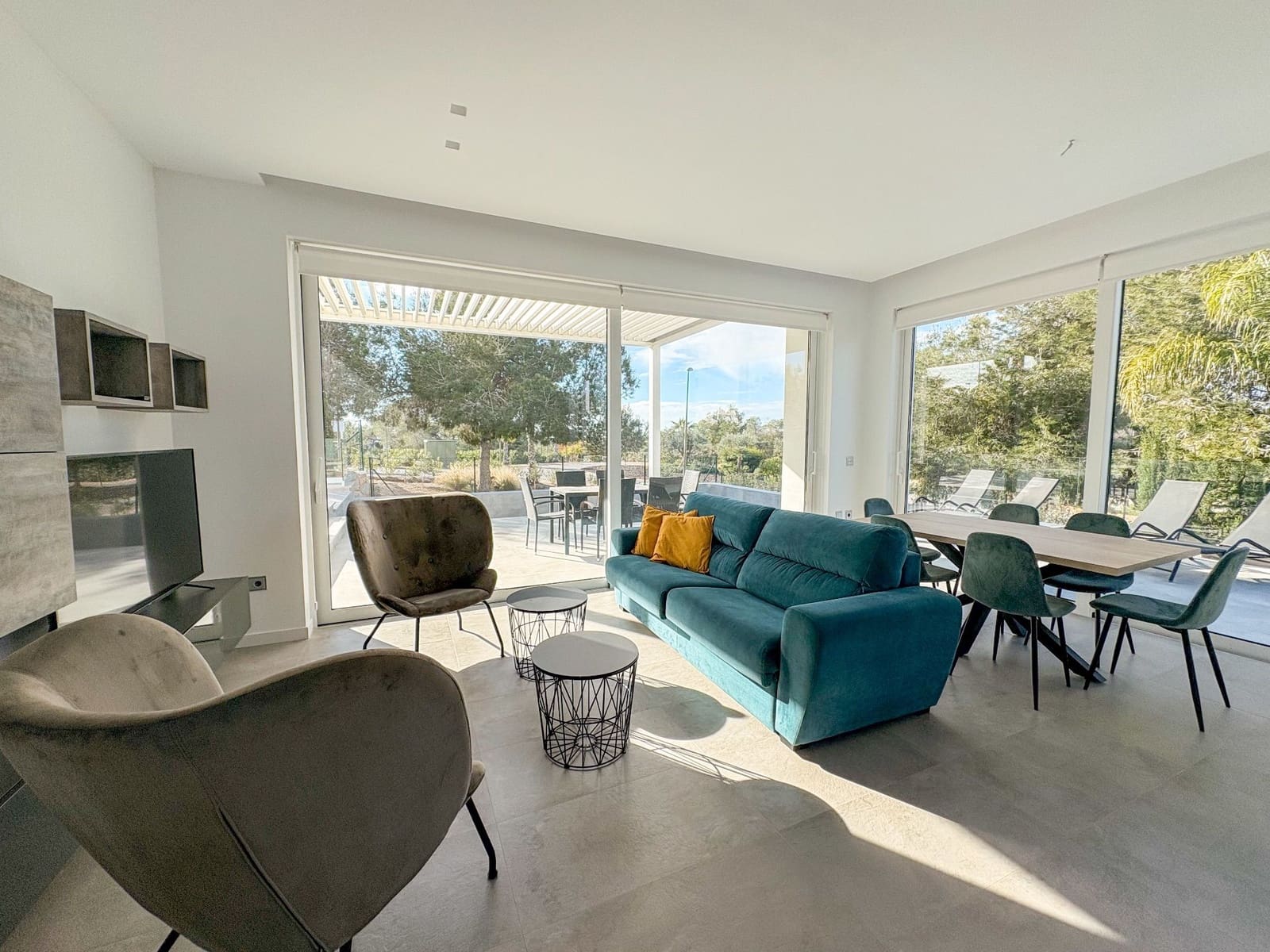 3 soverom Villa til leie i Orihuela Costa med svømmebasseng garasje - € 3 250 (Ref: 9518431)