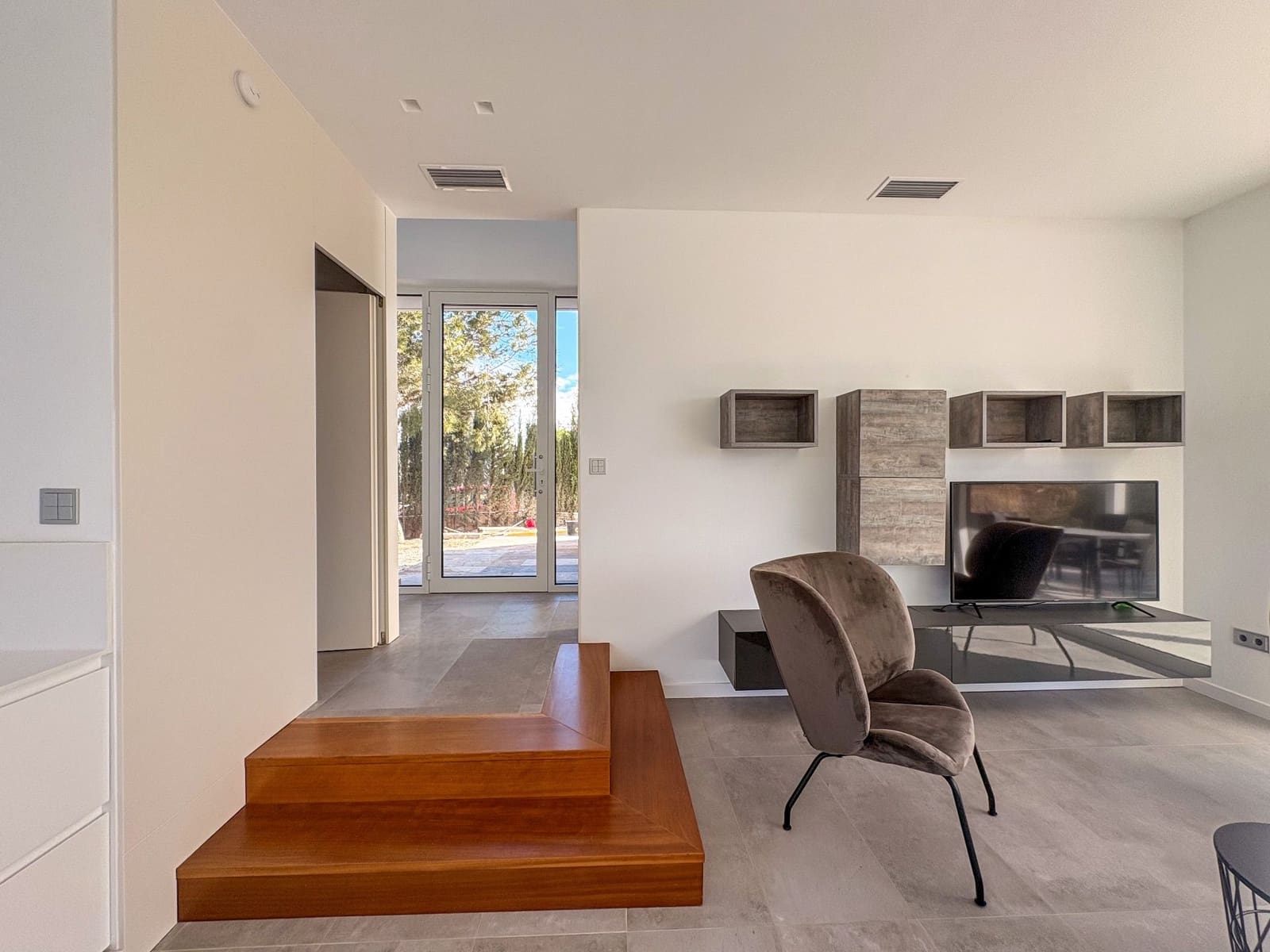 3 soverom Villa til leie i Orihuela Costa med svømmebasseng garasje - € 3 250 (Ref: 9518431)