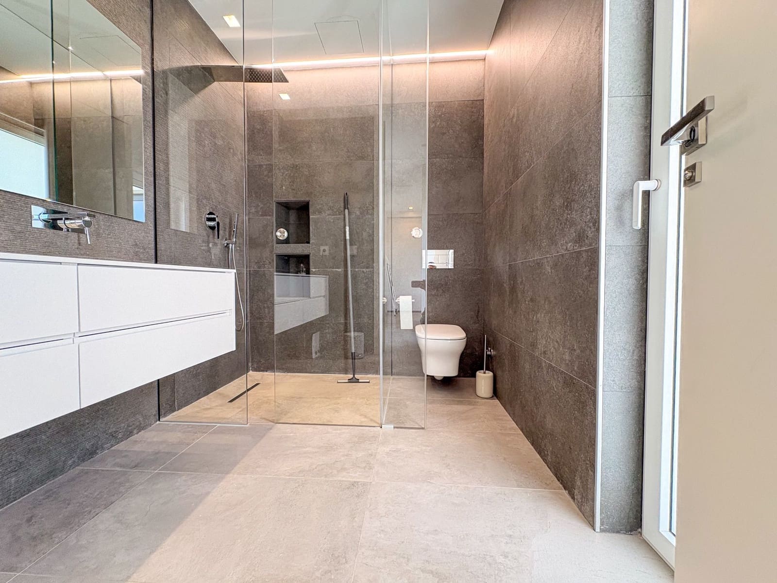 3 soverom Villa til leie i Orihuela Costa med svømmebasseng garasje - € 3 250 (Ref: 9518431)