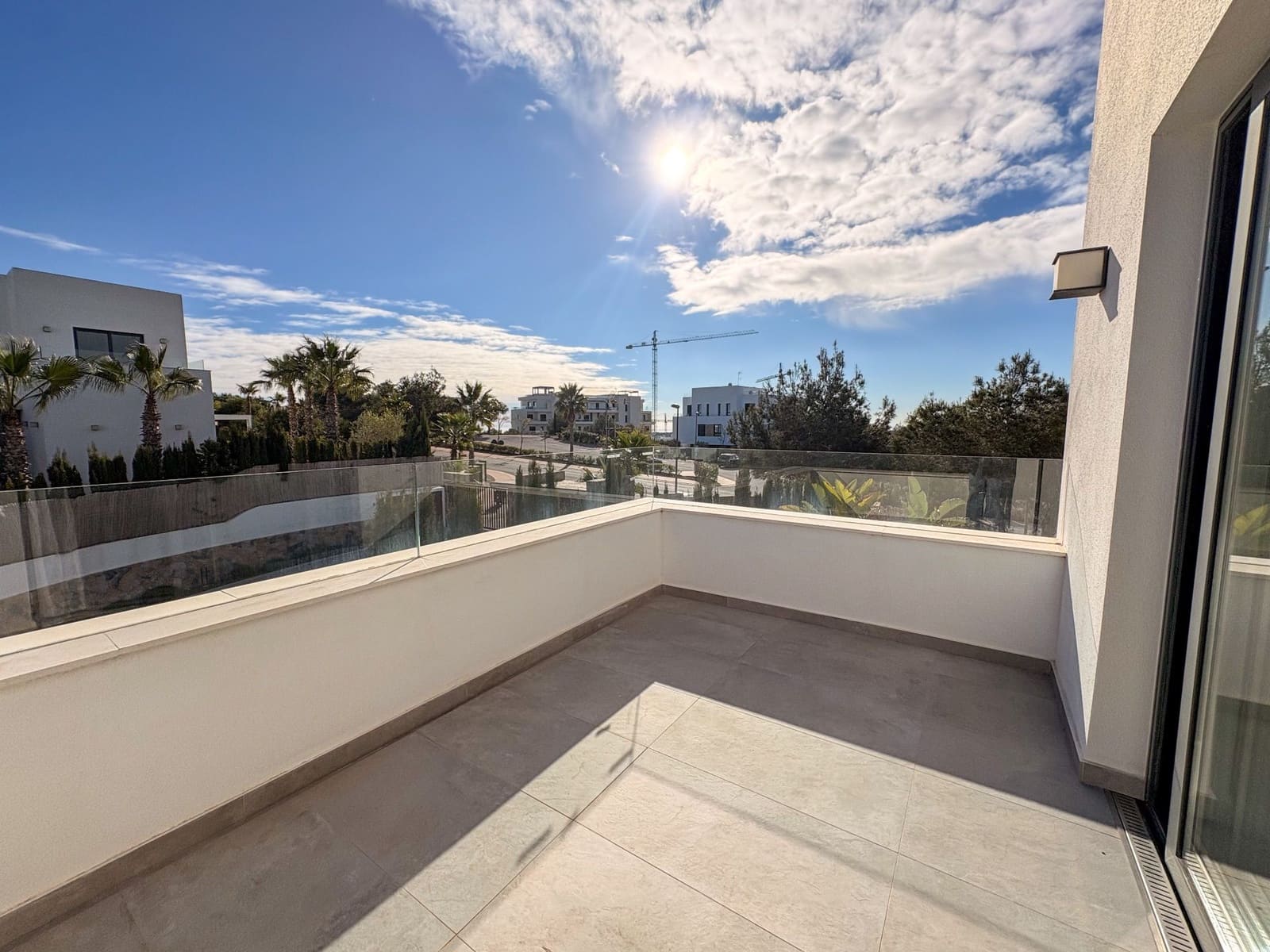 3 soverom Villa til leie i Orihuela Costa med svømmebasseng garasje - € 3 250 (Ref: 9518431)