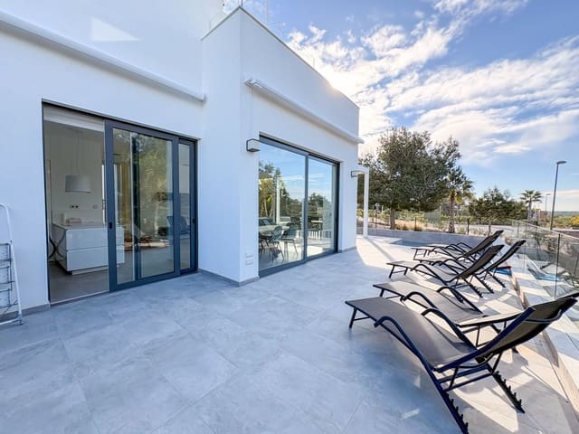 3 soverom Villa til leie i Orihuela Costa, Orihuela med svømmebasseng garasje - € 3 250 (Ref: 9518431)