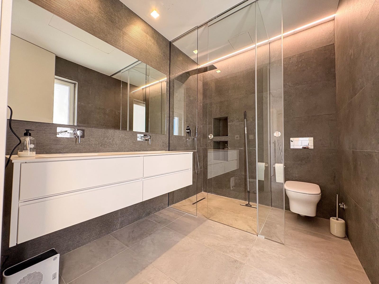 3 soverom Villa til leie i Orihuela Costa med svømmebasseng garasje - € 3 250 (Ref: 9518431)