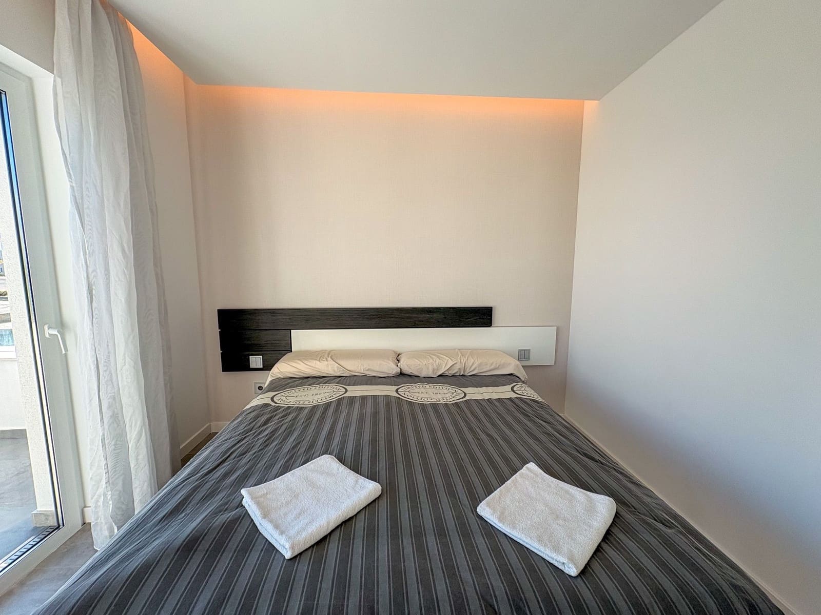 3 soverom Villa til leie i Orihuela Costa med svømmebasseng garasje - € 3 250 (Ref: 9518431)