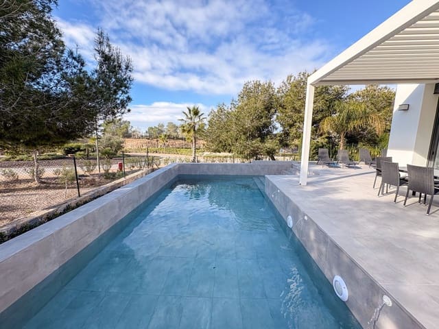 3 soverom Villa til leie i Orihuela Costa, Orihuela med svømmebasseng garasje - € 3 250 (Ref: 9518431)