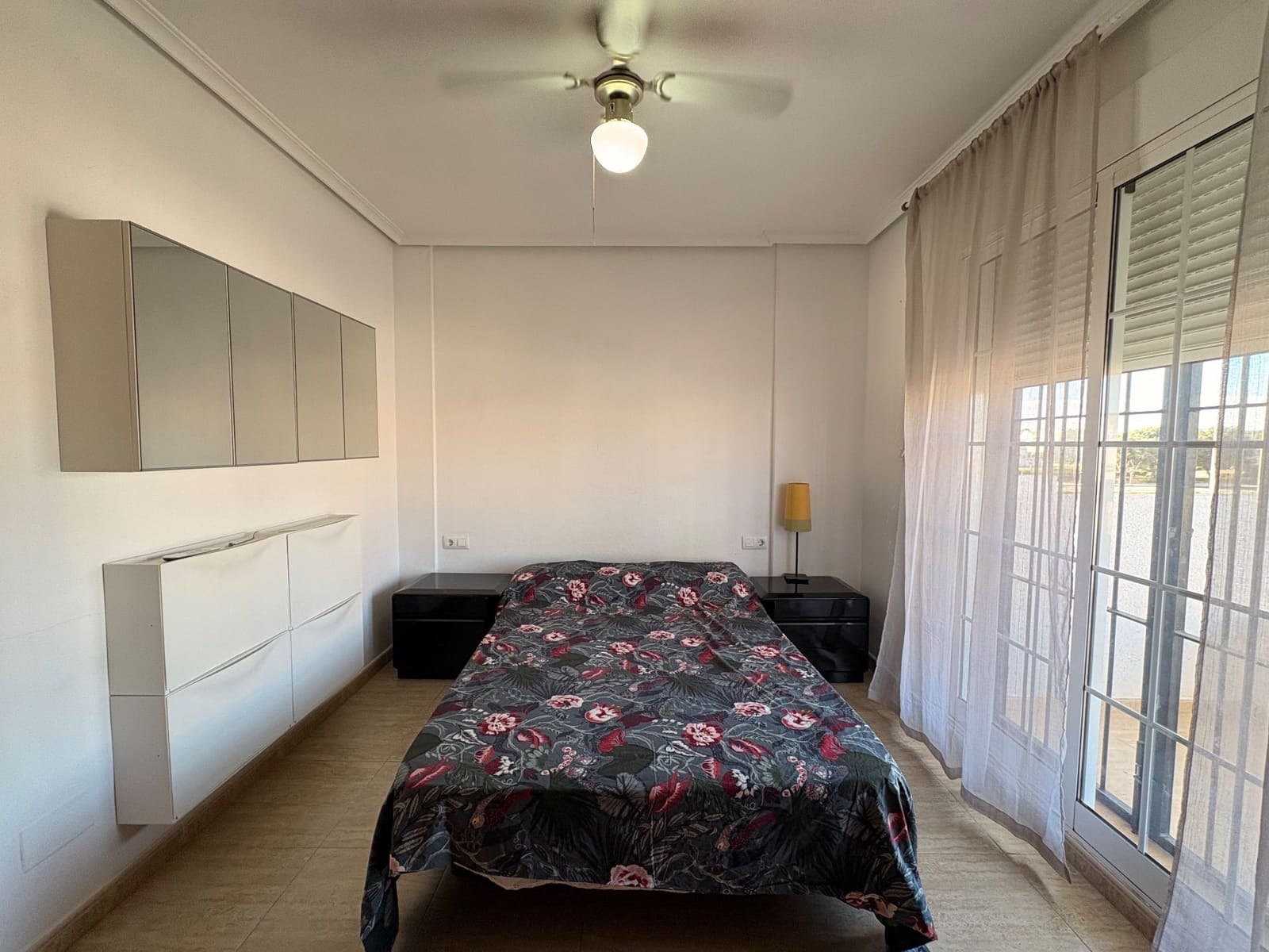 3 soverom Kjedet enebolig til leie i Pilar de la Horadada med svømmebasseng - € 700 (Ref: 9523924)