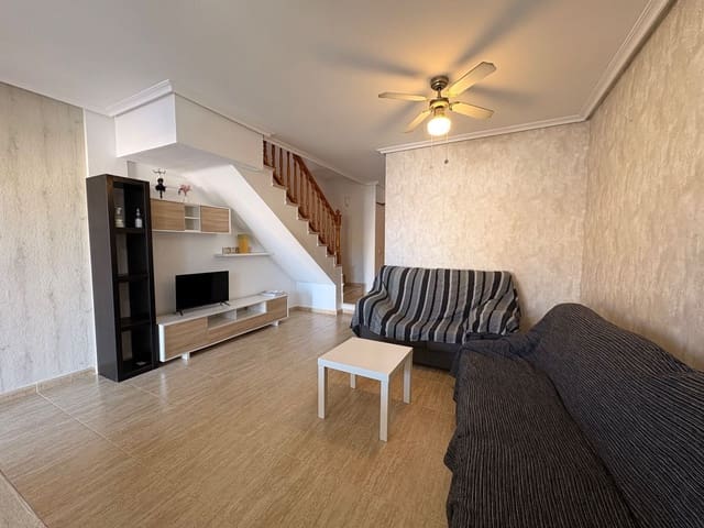 3 quarto Moradia Geminada para arrendar em Pilar de la Horadada - 700 € (Ref: 9523924)