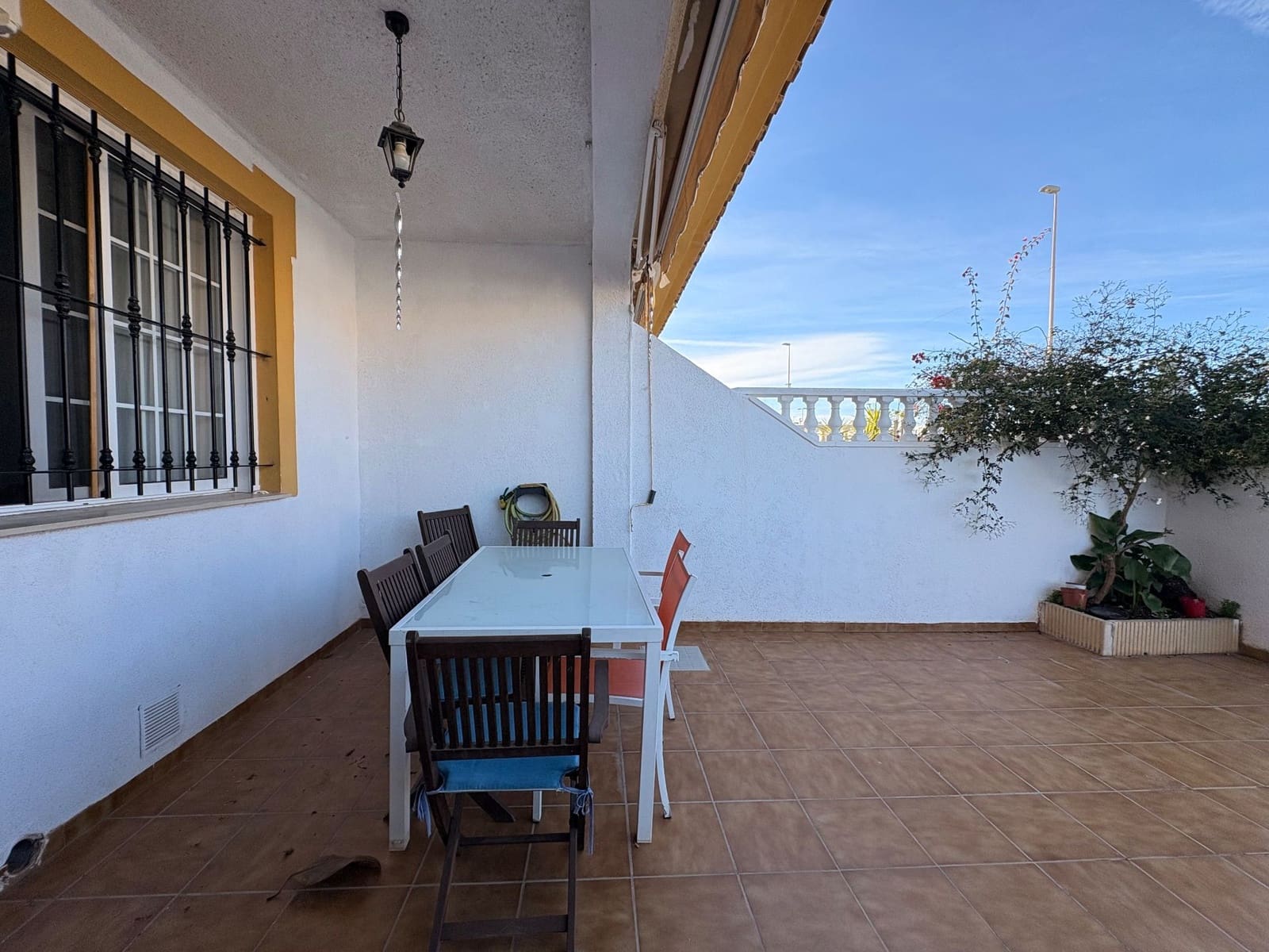 3 soverom Kjedet enebolig til leie i Pilar de la Horadada med svømmebasseng - € 700 (Ref: 9523924)