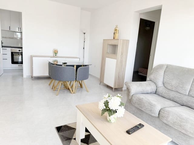 Pareado de 2 habitaciones en Torrevieja en alquiler con piscina - 900 € (Ref: 9533160)