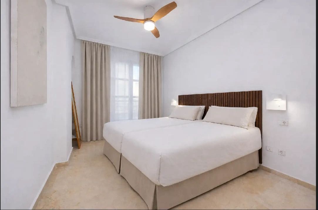 1 quarto Apartamento para arrendar em Torrevieja - 850 € (Ref: 9533161)