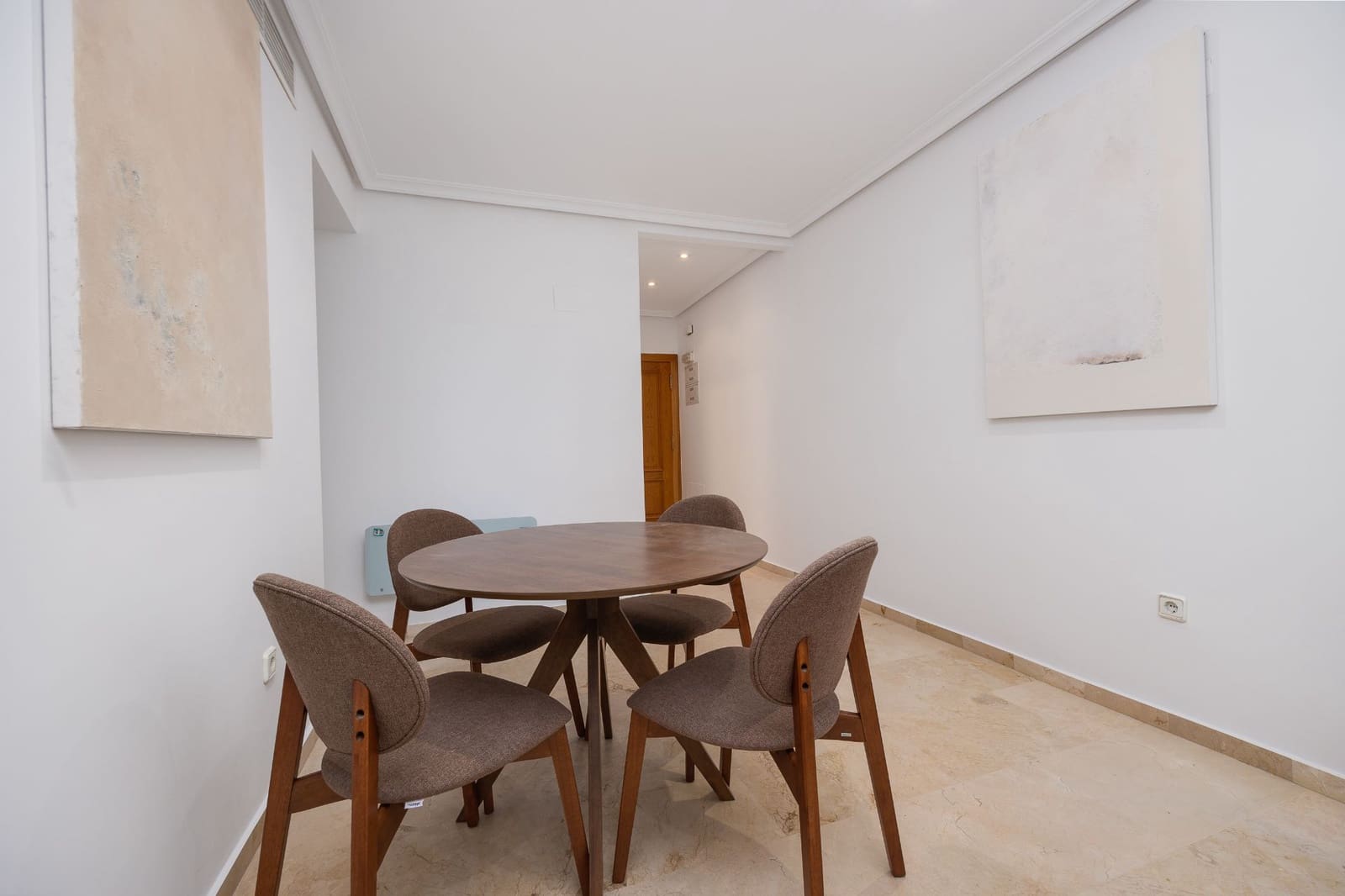 1 soveværelse Lejlighed til leje i Torrevieja - € 850 (Ref: 9533161)