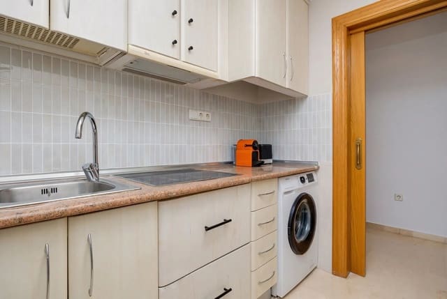 Piso de 1 habitación en Torrevieja en alquiler - 850 € (Ref: 9533161)