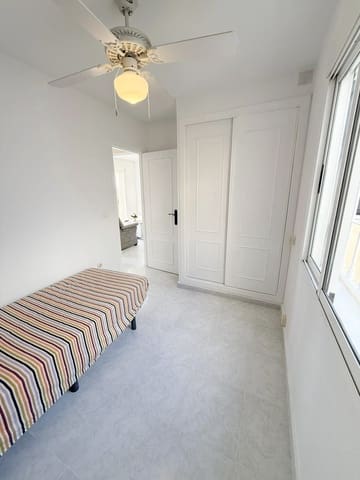 2 quarto Moradia Geminada para venda em Torrevieja com piscina - 159 500 € (Ref: 9533162)