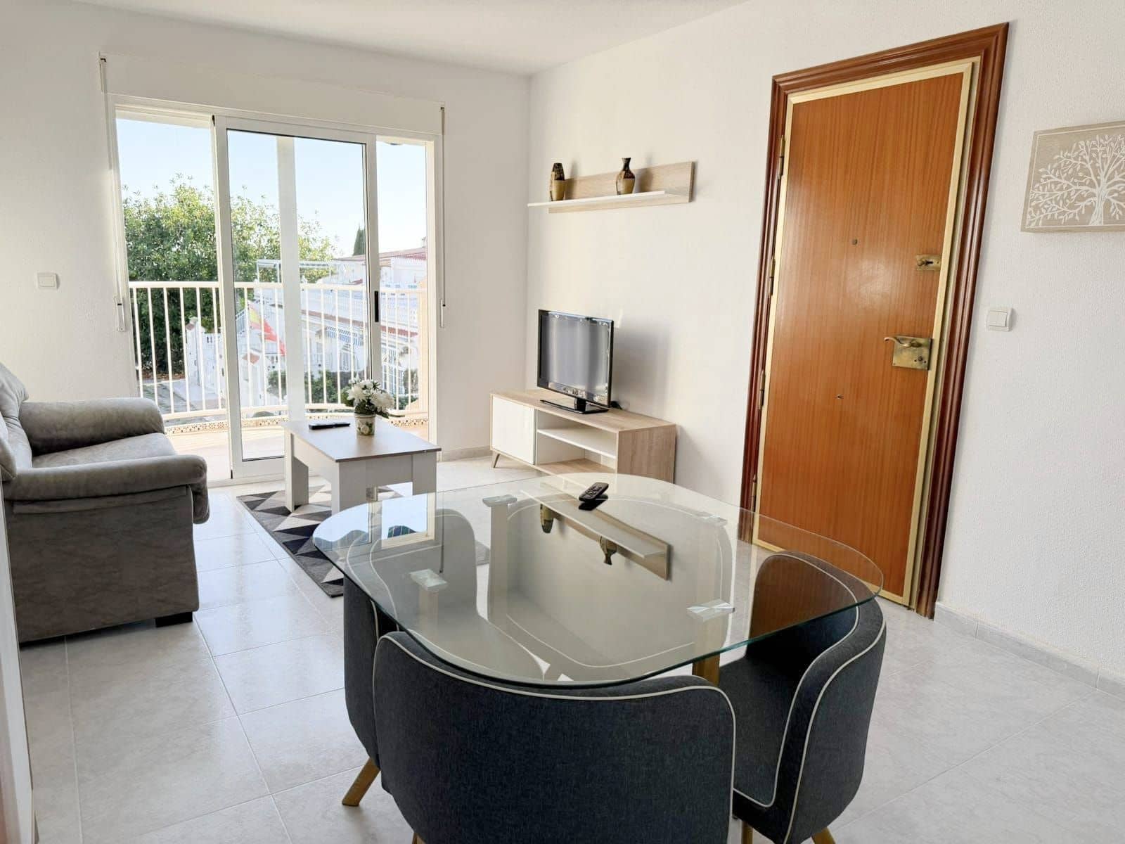 2 quarto Moradia Geminada para venda em Torrevieja com piscina - 159 500 € (Ref: 9533162)