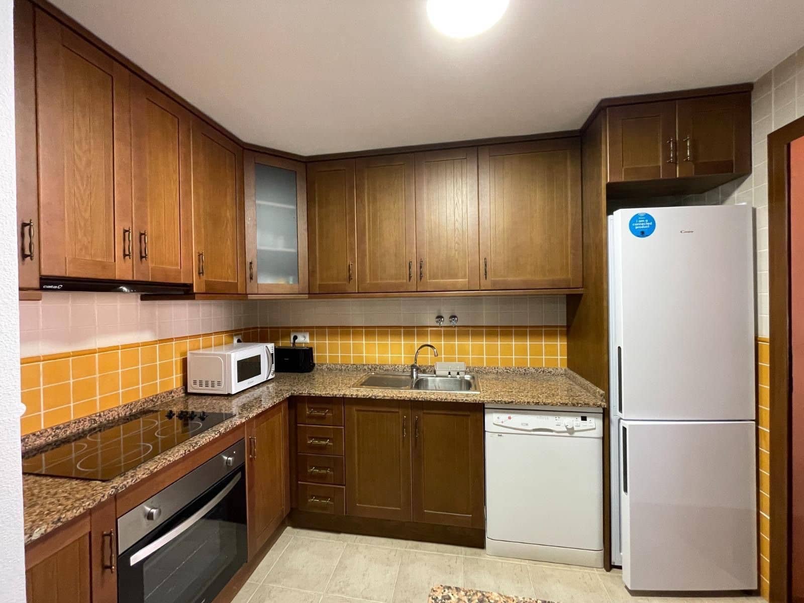 2 makuuhuone Asunto vuokrattavana paikassa Torrevieja mukana uima-altaan 
autotalli - 900 € (Ref: 9533163)