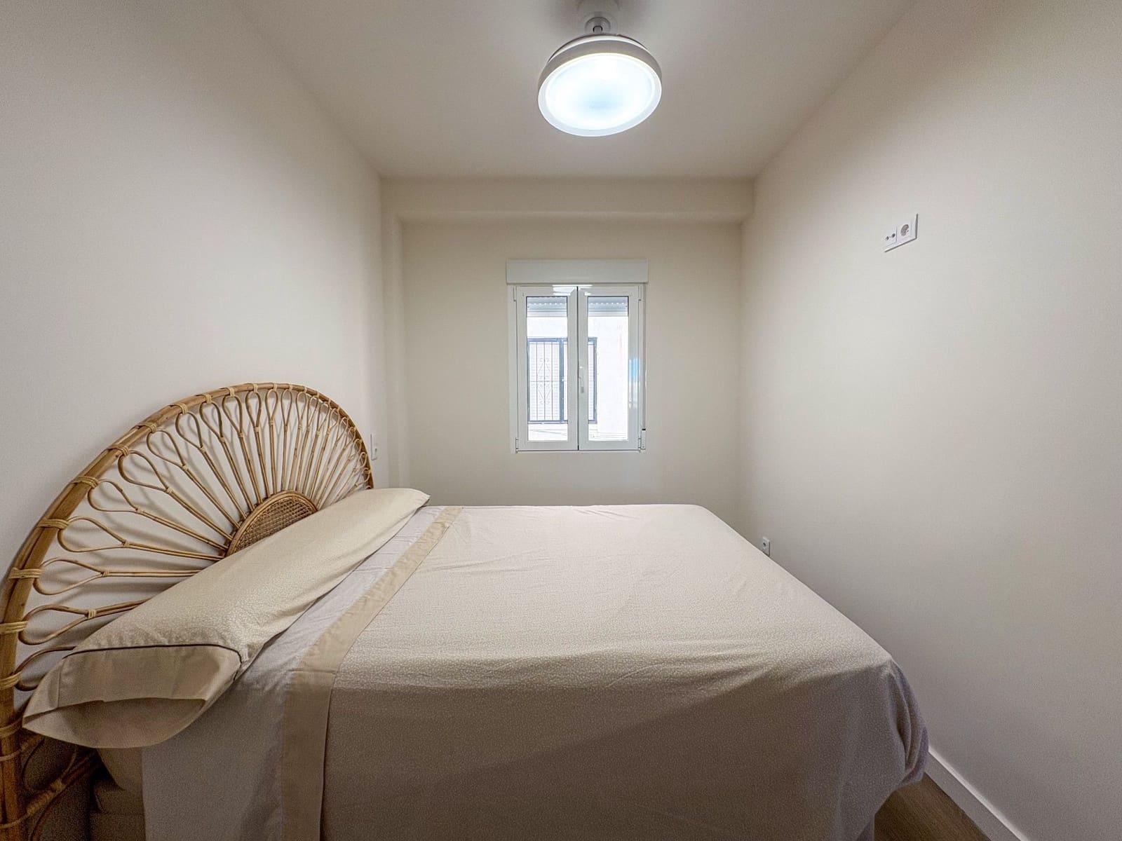 2 quarto Apartamento para arrendar em Torrevieja - 850 € (Ref: 9535500)