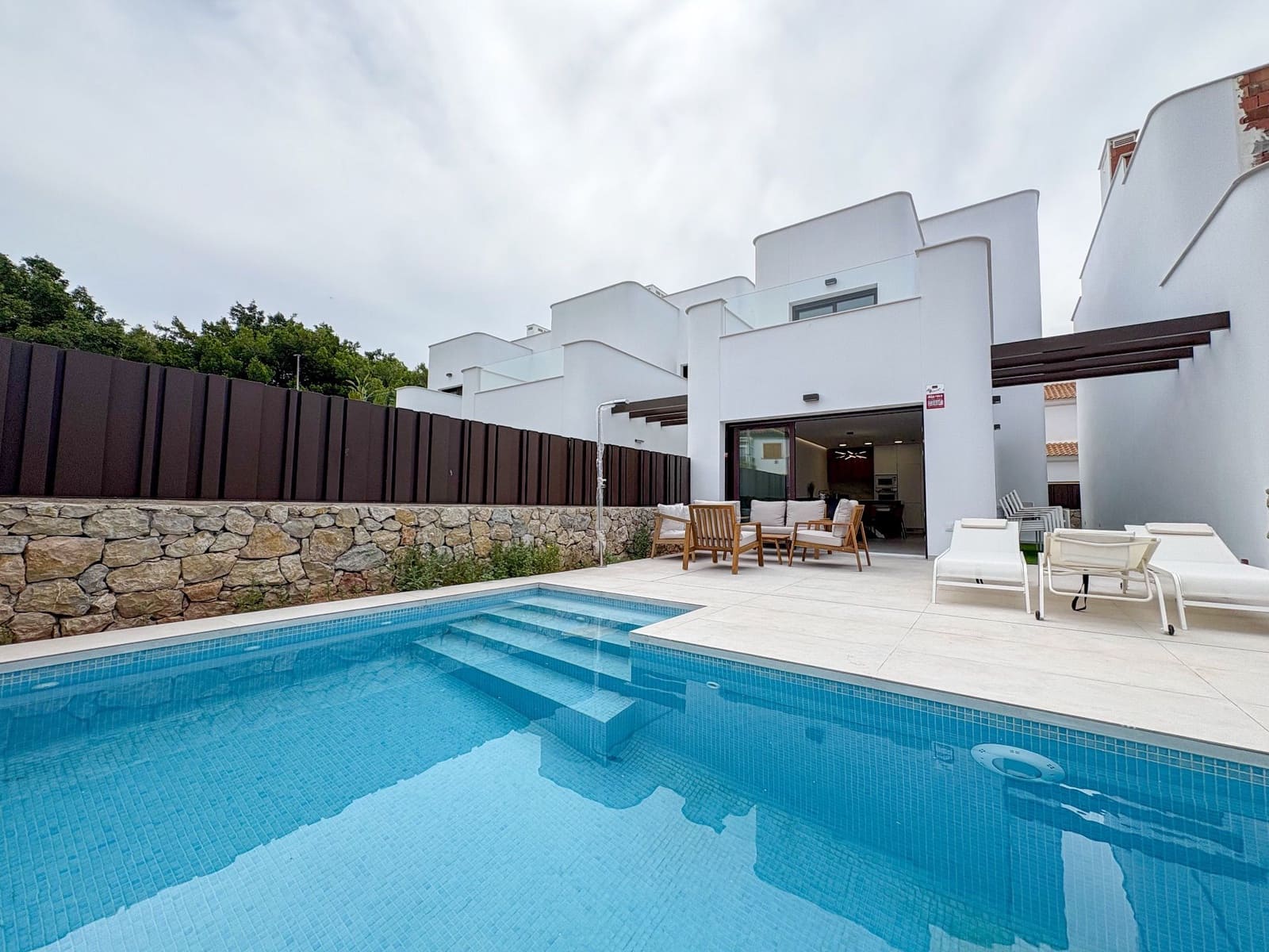 Villa/Maison de 3 chambres à louer à Pilar de la Horadada avec piscine garage - 2 600 € (Ref: 9540758)