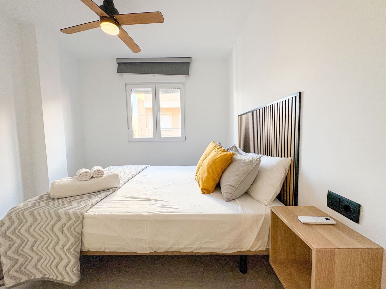 Appartement de 3 chambres à louer à Torrevieja - 1 100 € (Ref: 9543034)