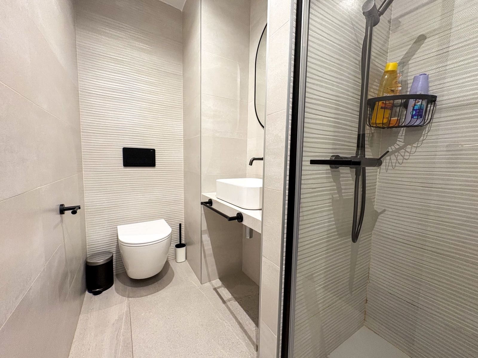 Appartement de 3 chambres à louer à Torrevieja - 1 100 € (Ref: 9543034)