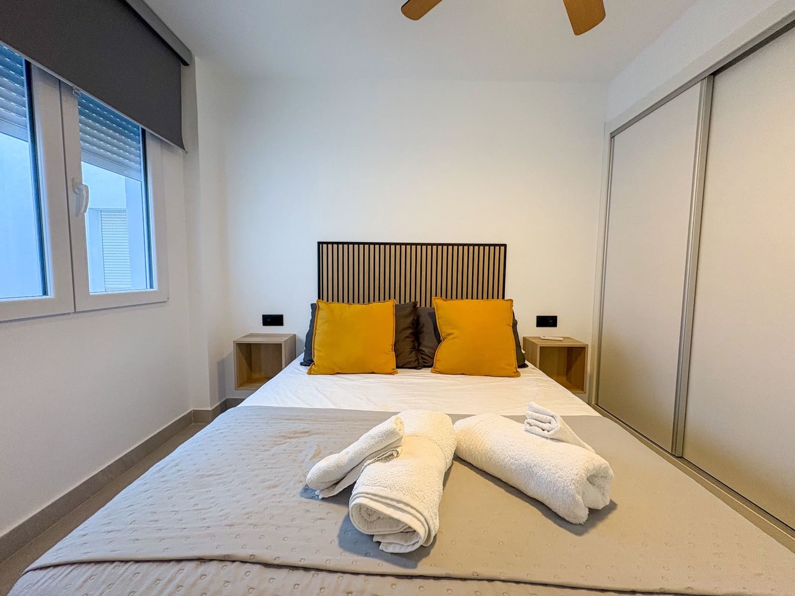 Appartement de 3 chambres à louer à Torrevieja - 1 100 € (Ref: 9543034)