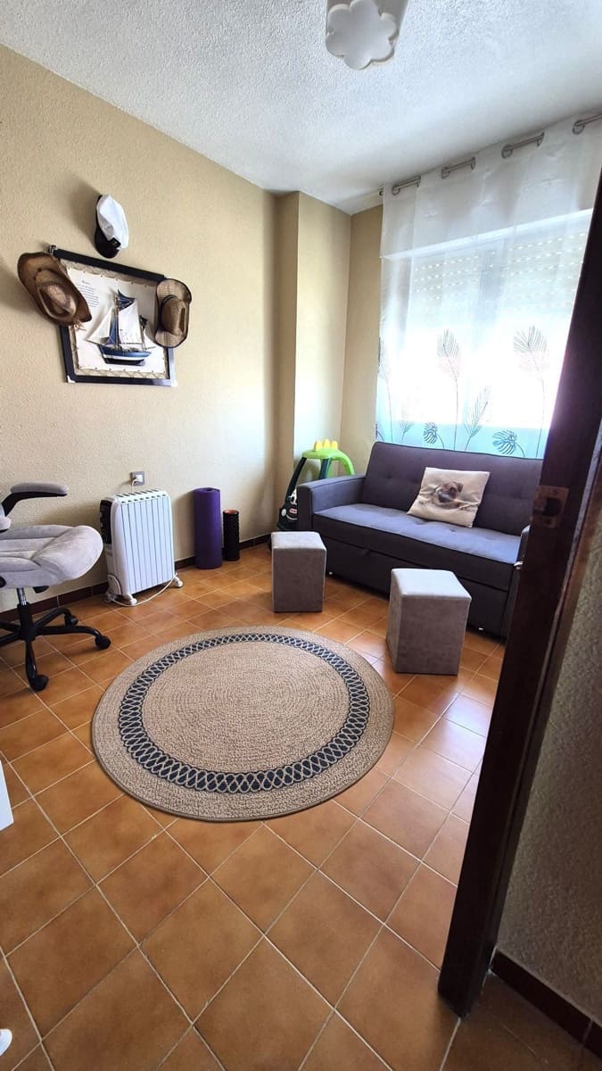 Piso de 3 habitaciones en Lo Pagan en venta con garaje - 125.000 € (Ref: 9547526)