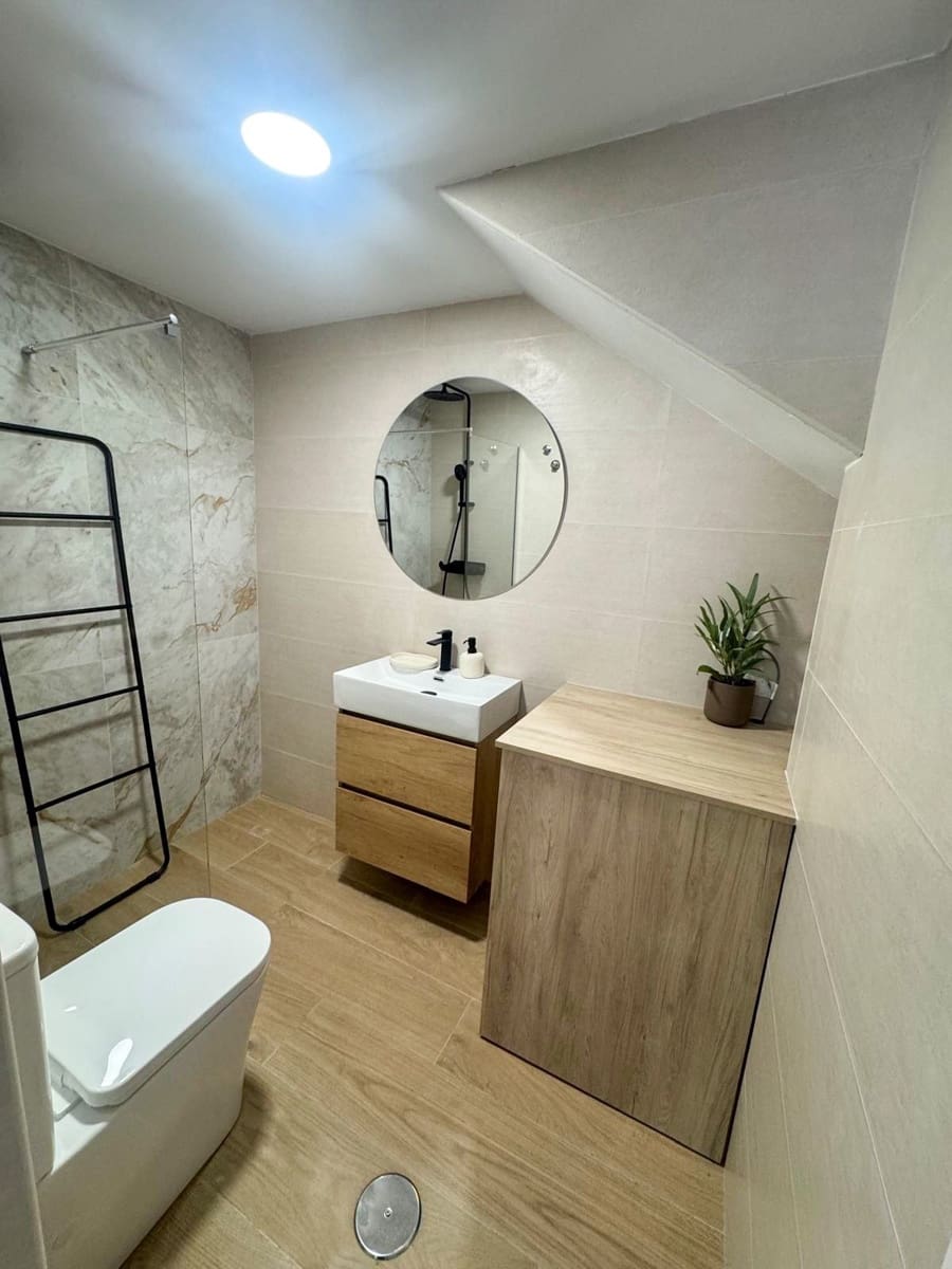 2 makuuhuone Asunto vuokrattavana paikassa Torrevieja mukana uima-altaan - 850 € (Ref: 9568005)