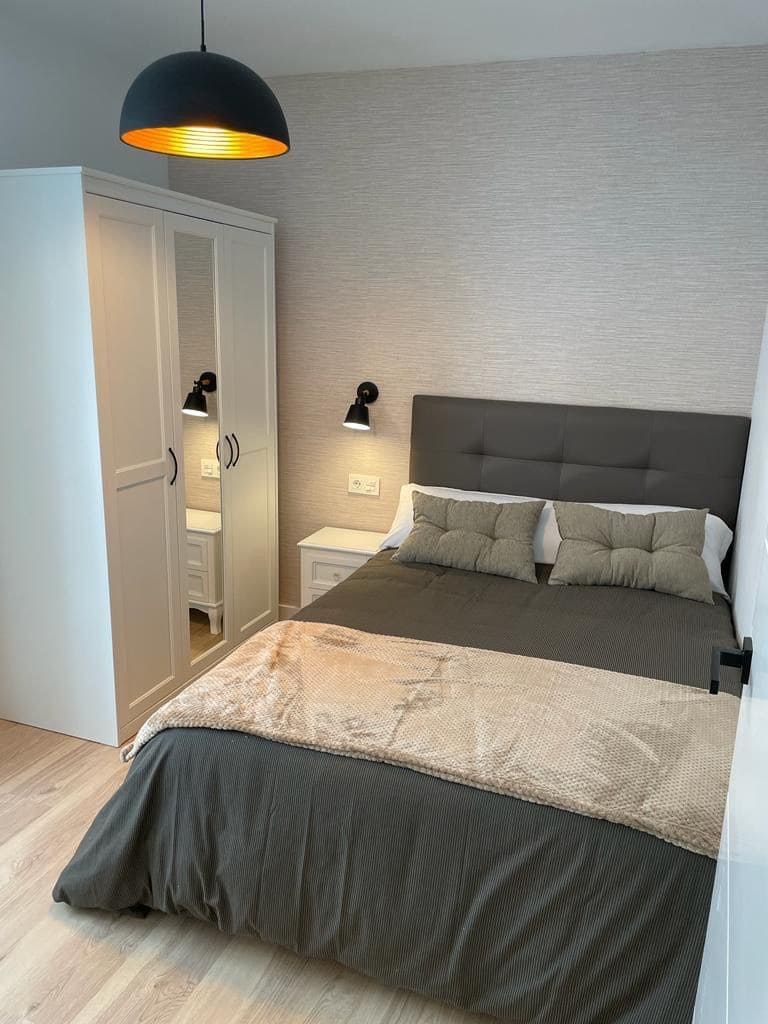 3 bedroom Flat for rent in Torrevieja - € 1,100 (Ref: 9568007)