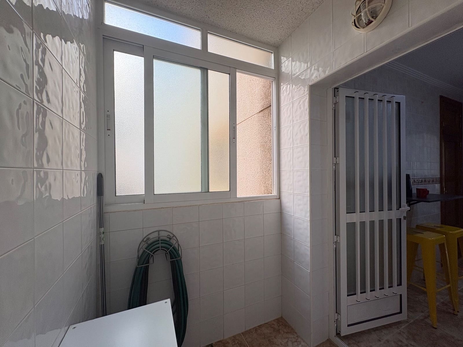 2 soverom Leilighet til leie i Orihuela Costa med svømmebasseng garasje - € 800 (Ref: 9581503)