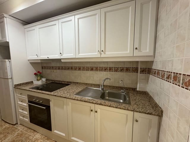 2 soverom Leilighet til leie i Orihuela Costa, Orihuela med svømmebasseng garasje - € 800 (Ref: 9581503)