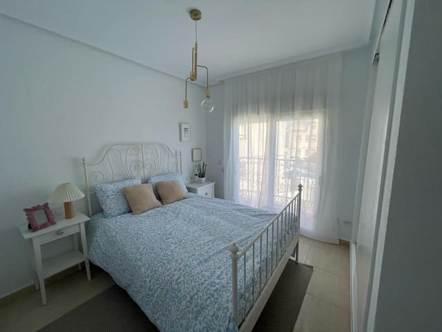 Chalet de 2 habitaciones en Orihuela Costa, Orihuela en alquiler con piscina garaje - 1.350 € (Ref: 9585349)