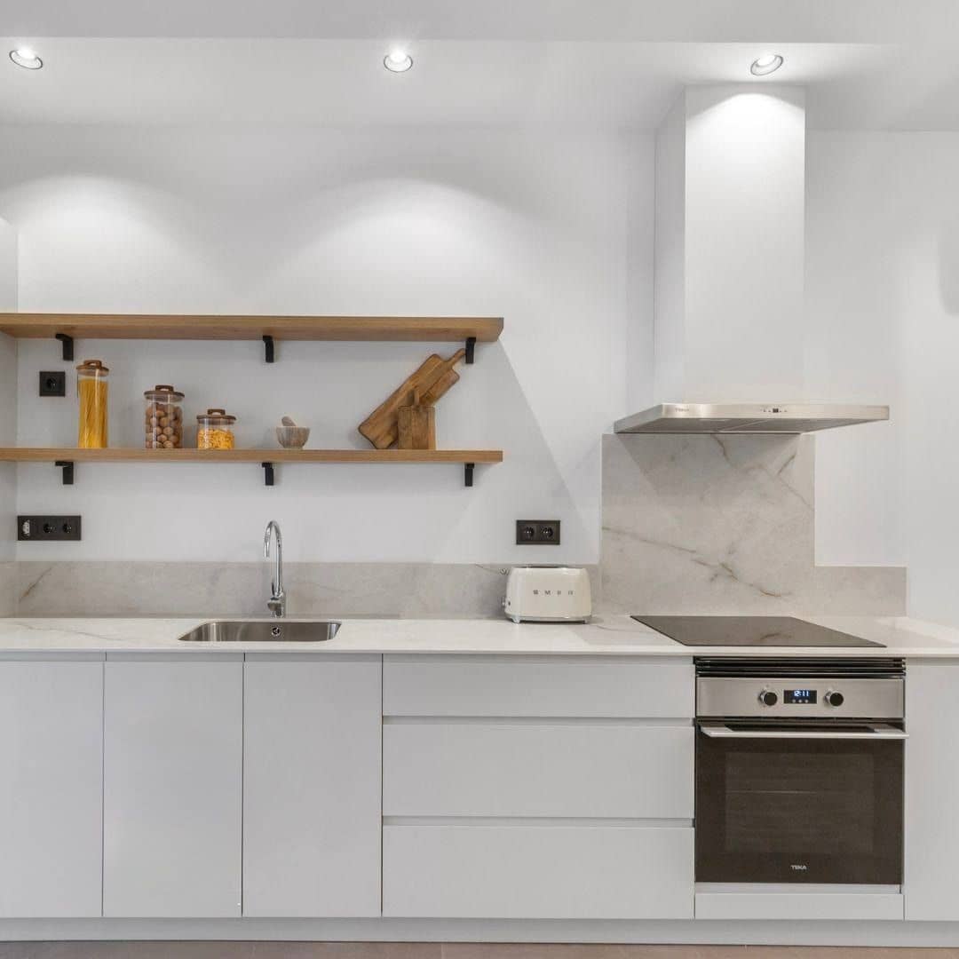 1 soveværelse Lejlighed til leje i Torrevieja - € 850 (Ref: 9585351)