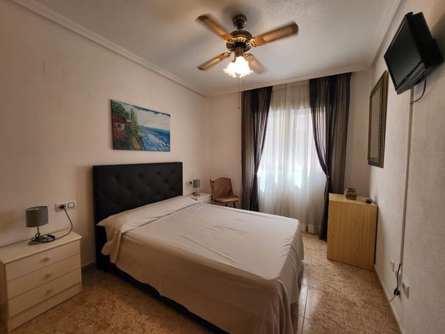 2 quarto Apartamento para arrendar em Torrevieja - 900 € (Ref: 9598653)