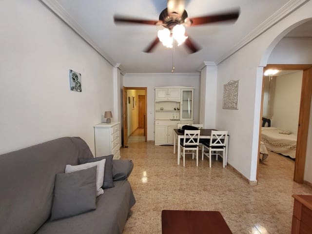 2 quarto Apartamento para arrendar em Torrevieja - 900 € (Ref: 9598653)