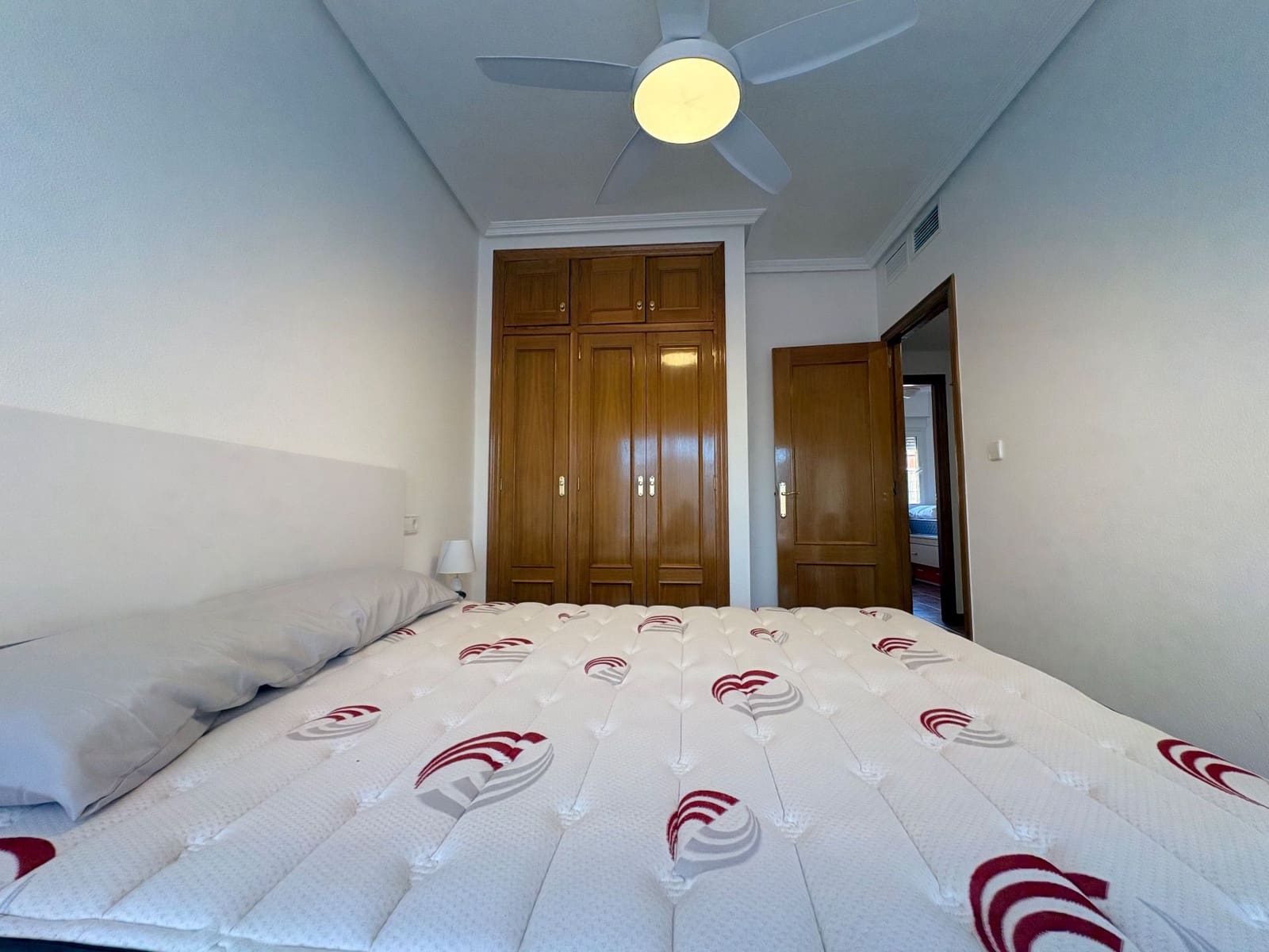 4 bedroom Semi-detached Villa for rent in Pilar de la Horadada - € 1,250 (Ref: 9598654)