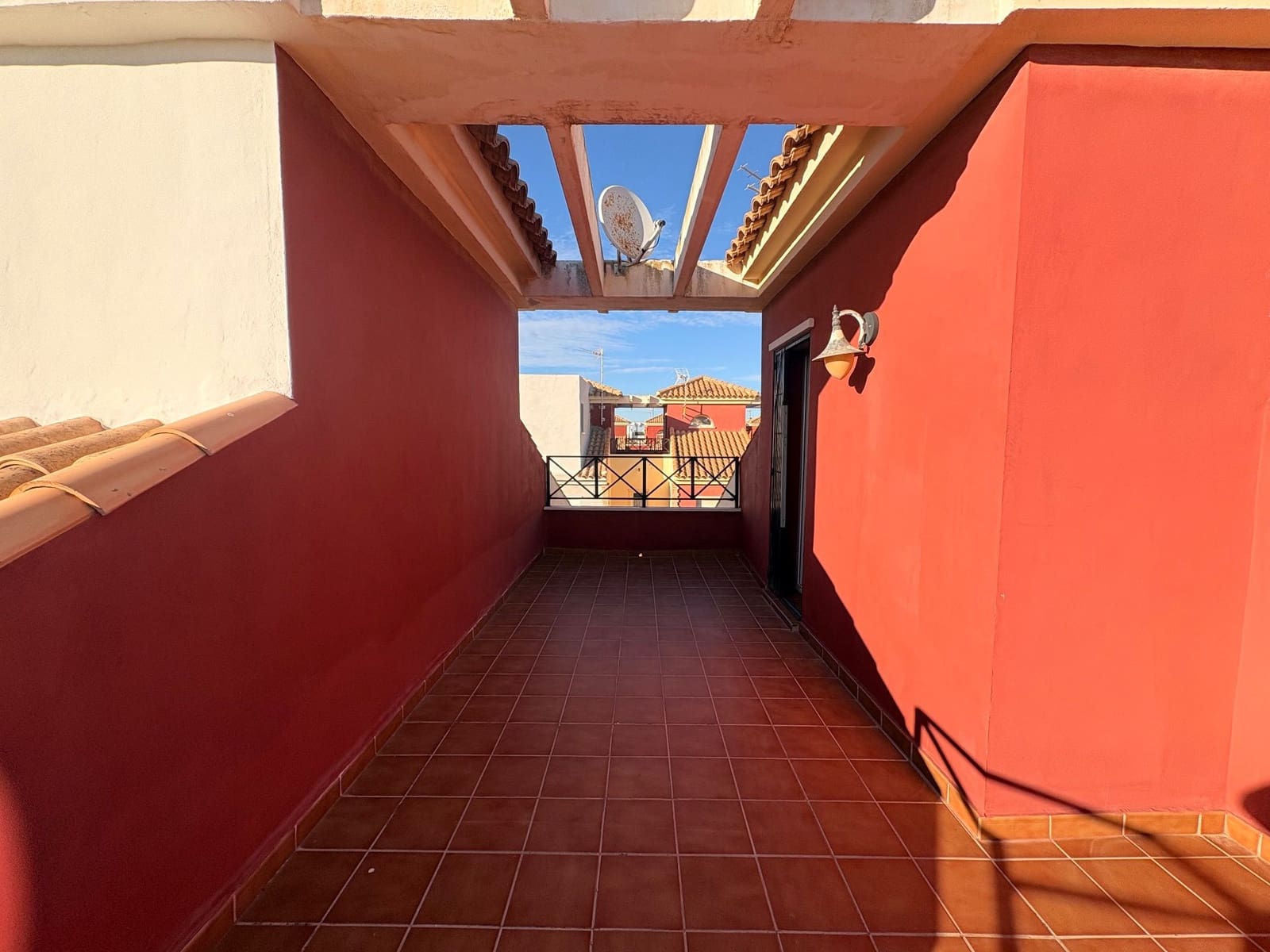 4 bedroom Semi-detached Villa for rent in Pilar de la Horadada - € 1,250 (Ref: 9598654)