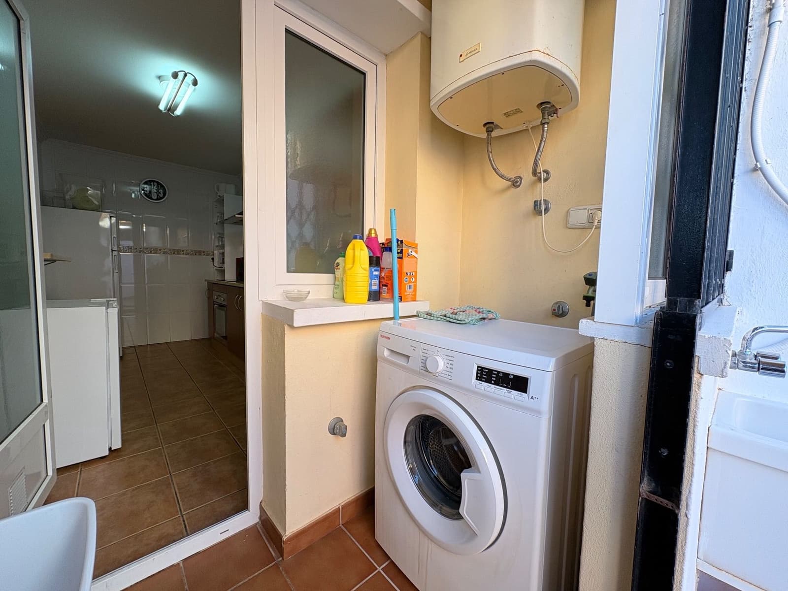 4 bedroom Semi-detached Villa for rent in Pilar de la Horadada - € 1,250 (Ref: 9598654)