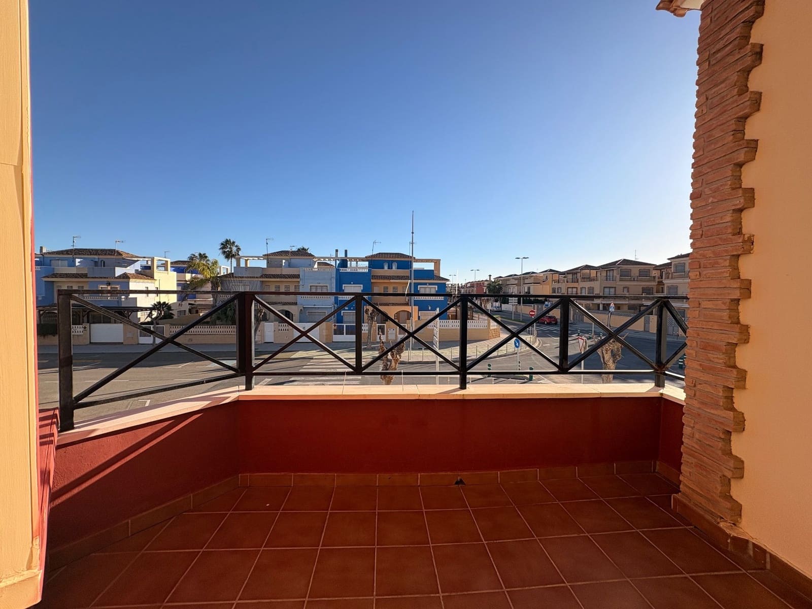 4 bedroom Semi-detached Villa for rent in Pilar de la Horadada - € 1,250 (Ref: 9598654)