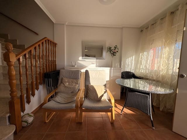 4 bedroom Semi-detached Villa for rent in Pilar de la Horadada - € 1,250 (Ref: 9598654)