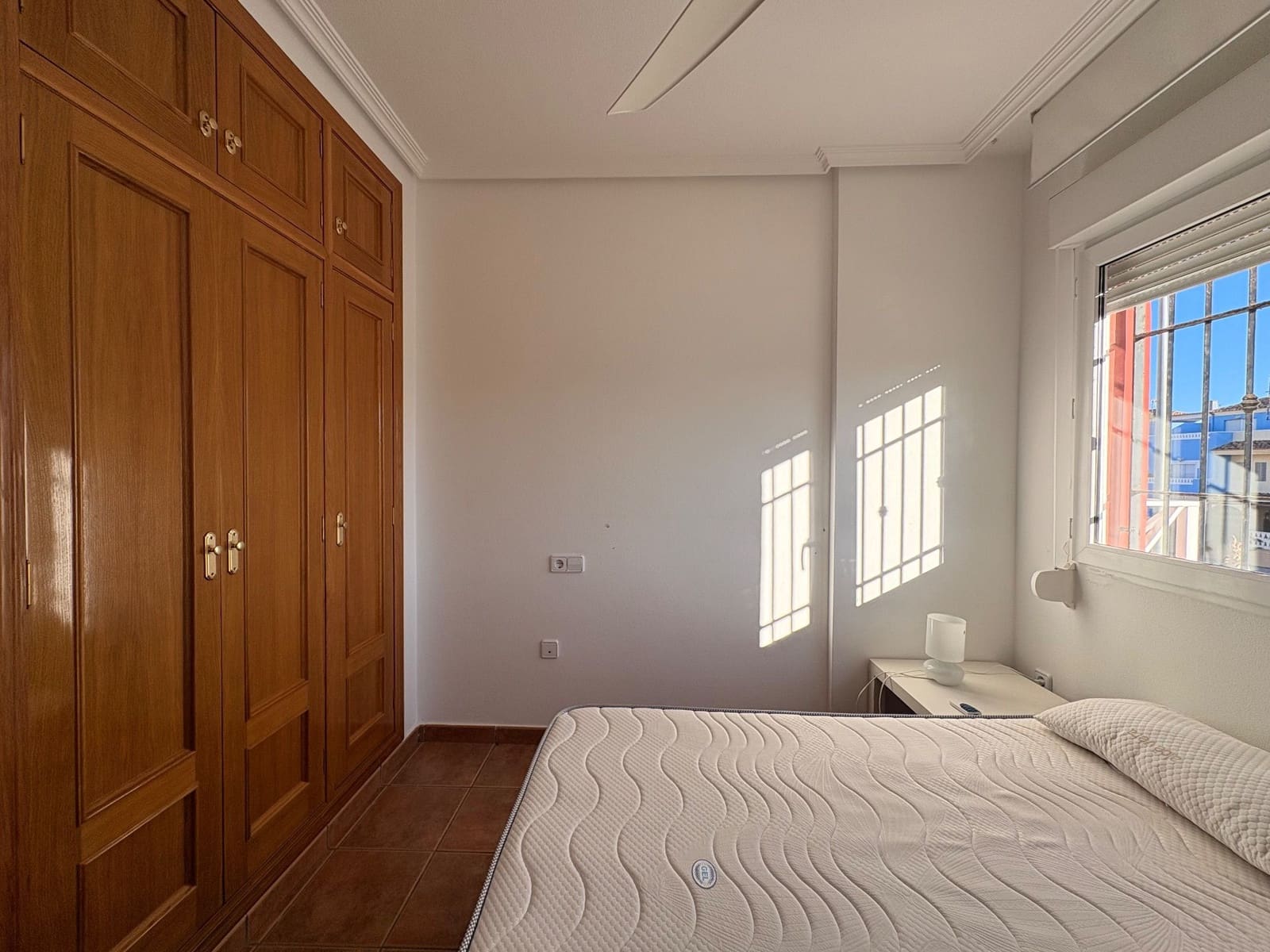 4 bedroom Semi-detached Villa for rent in Pilar de la Horadada - € 1,250 (Ref: 9598654)