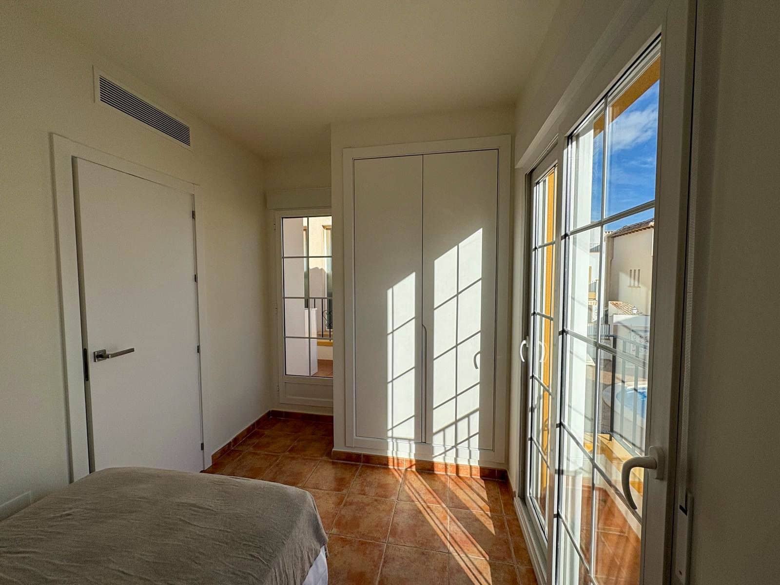 3 sypialnia Willa do wynajęcia w Orihuela Costa - 1 800 € (Ref: 9614677)