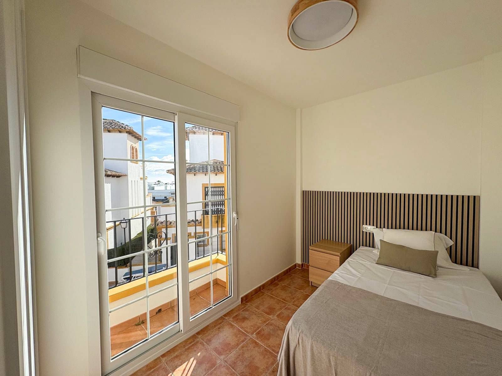 3 sypialnia Willa do wynajęcia w Orihuela Costa - 1 800 € (Ref: 9614677)