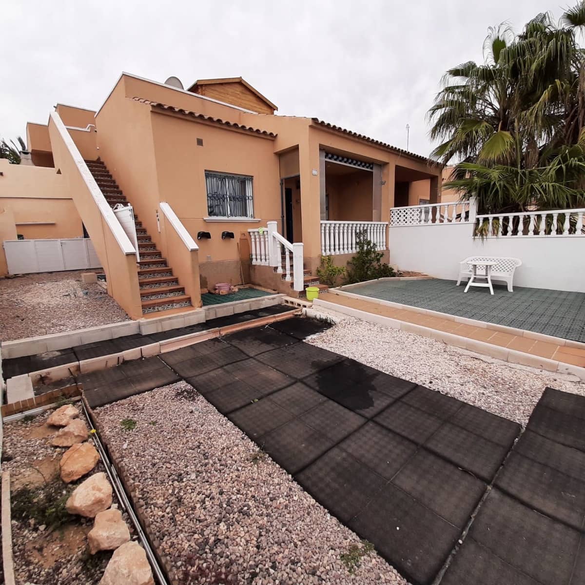 2 sovrum Villa att hyra i Orihuela Costa med pool garage - 800 € (Ref: 9627170)