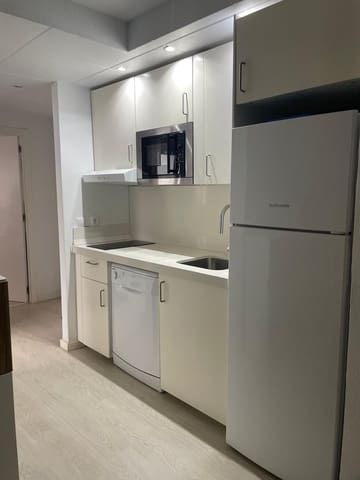 2 sovrum Lägenhet att hyra i Torrevieja med pool - 750 € (Ref: 9627171)