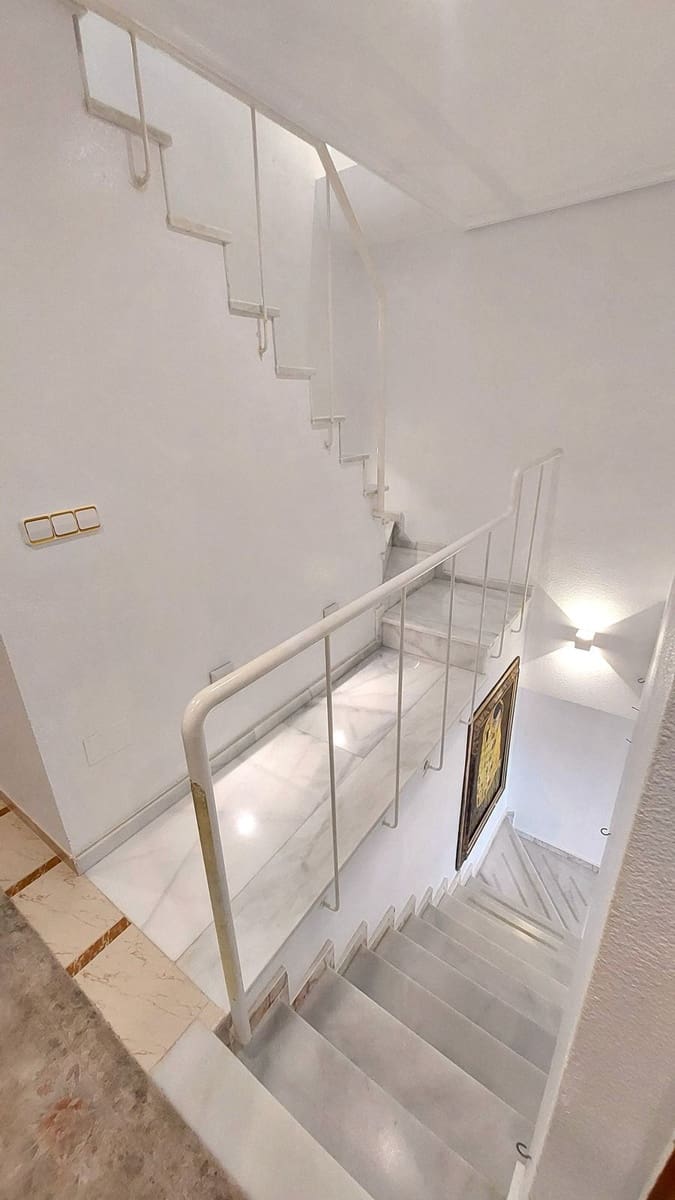 4 sypialnia Dom blizniak do wynajęcia w Torre de la Horadada z garażem - 1 500 € (Ref: 9633828)