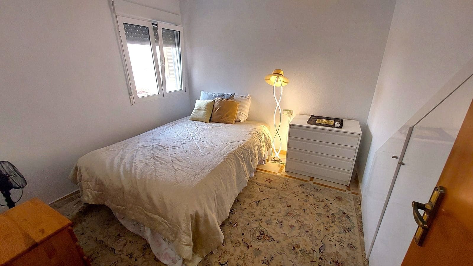 4 sypialnia Dom blizniak do wynajęcia w Torre de la Horadada z garażem - 1 500 € (Ref: 9633828)