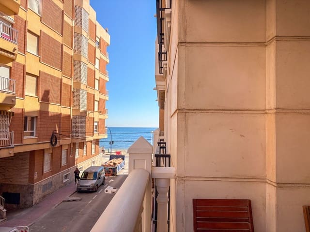 2 sovrum Lägenhet att hyra i Torrevieja - 1 200 € (Ref: 9633829)
