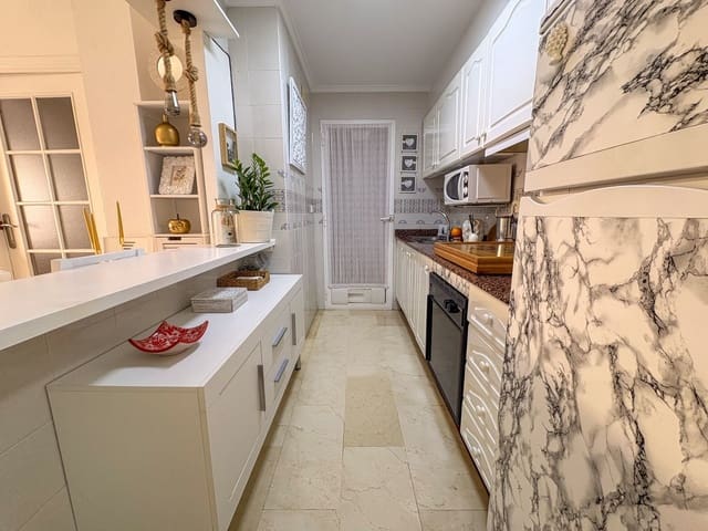 2 sovrum Lägenhet att hyra i Torrevieja - 1 200 € (Ref: 9633829)