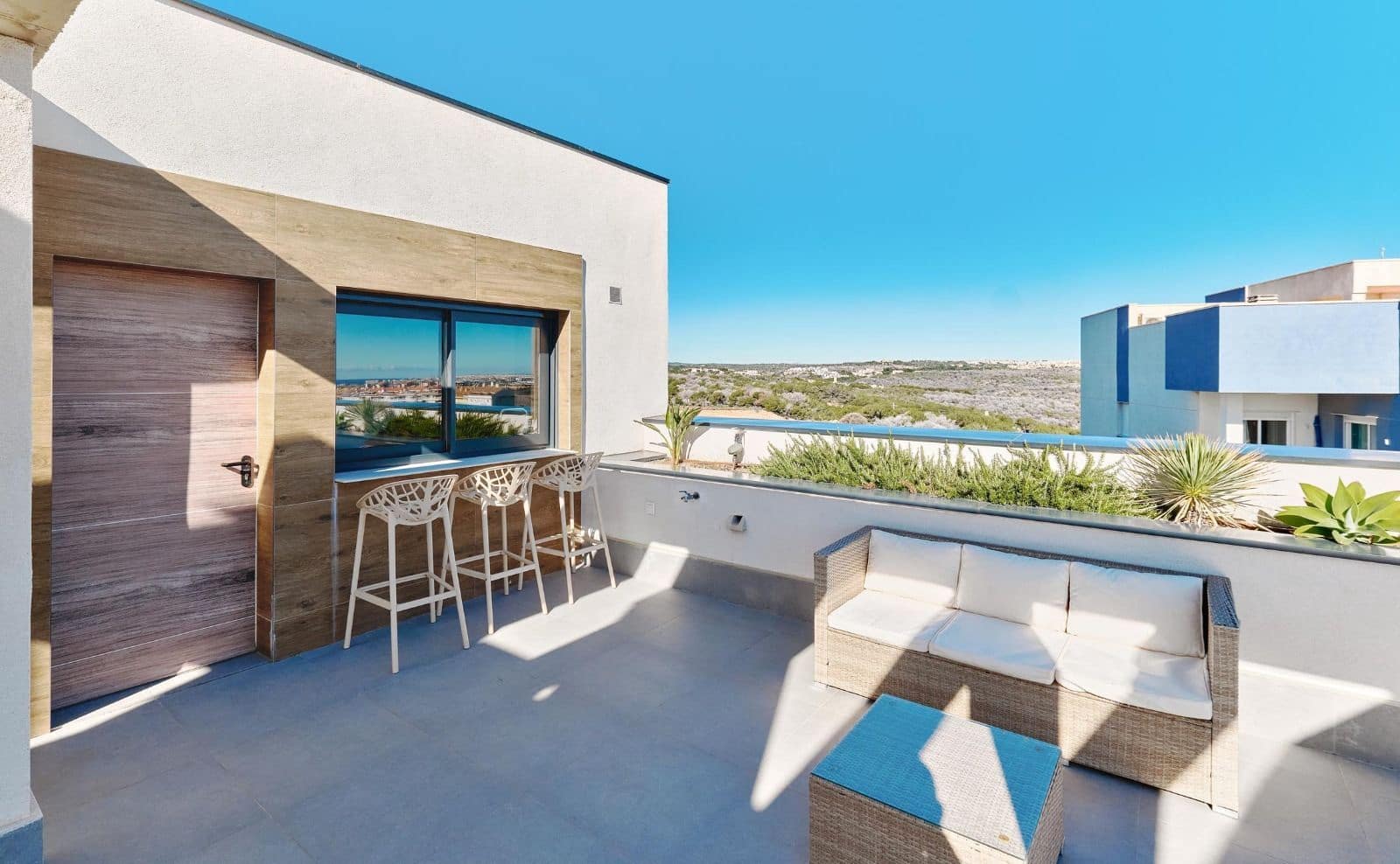 3 soverom Leilighet til leie i Dehesa de Campoamor med svømmebasseng garasje - € 1 800 (Ref: 9636414)