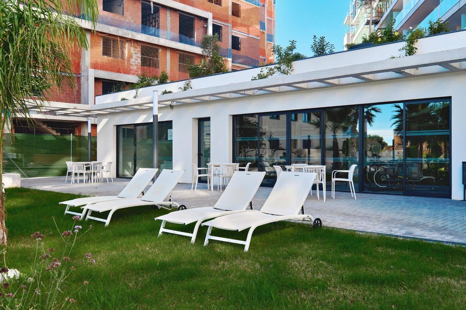 3 soverom Leilighet til leie i Dehesa de Campoamor med svømmebasseng garasje - € 1 800 (Ref: 9636414)